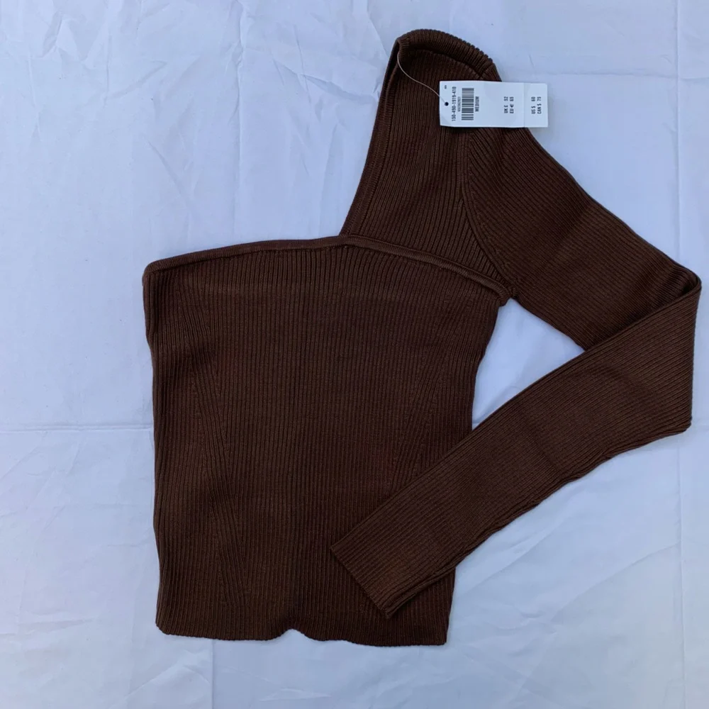 Abercrombie And Fitch Asymmetrical One Shoulder - Picture 2 of 4